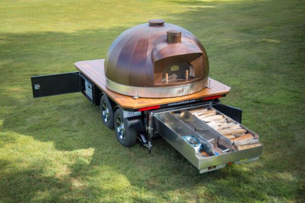 MWH-Mobile-wood-fired-pizza-oven-trailer-7